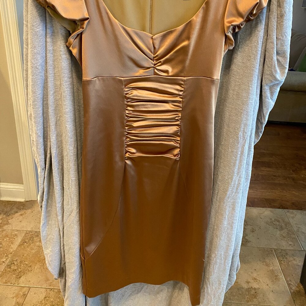 Nicole Miller Collection low neck half sleeve bronze cocktail dress Size 6 - Picture 9 of 10